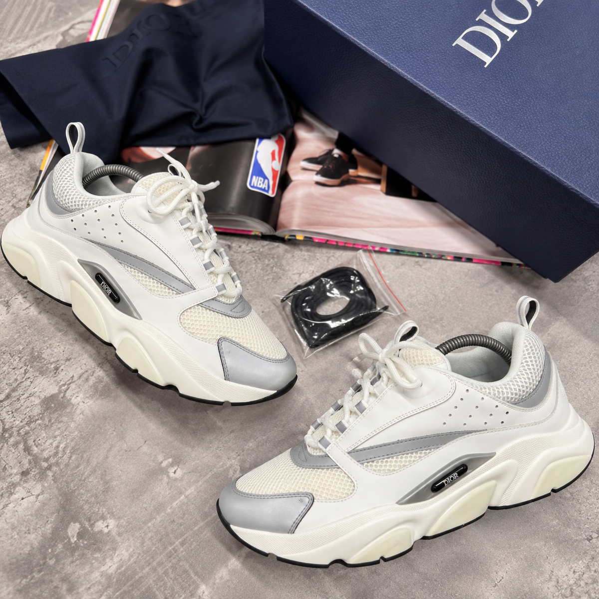 Dior B22 White/Creme Colorway