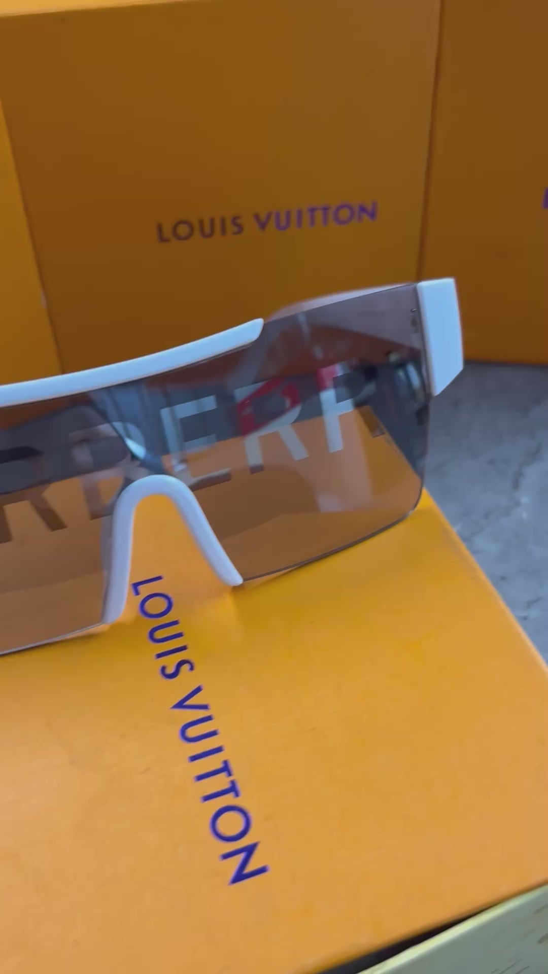 Burb*rry Sunglasses Style 1